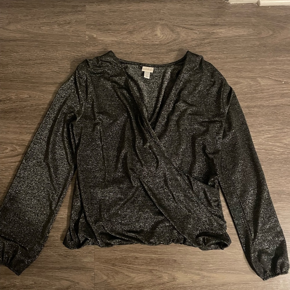 Fun and sparkly long sleeve top! Perfect for the holidays.